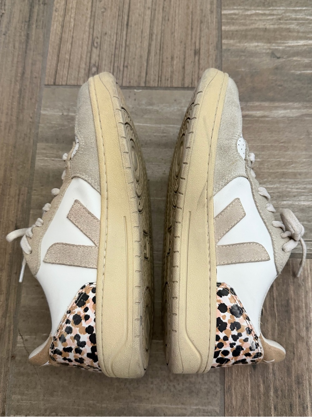Madewell x Veja V-10 Sneakers in Animal Print Leather size 8 - Picture 8 of 10